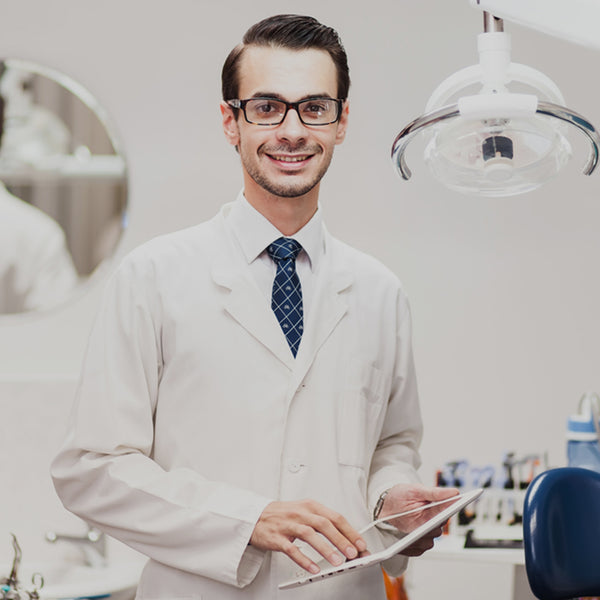 Consider Important Facts When Buying Designer Eyeglasses and Sunglasses